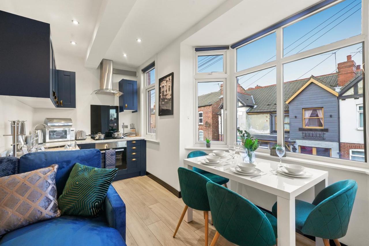 Stylish Yorkshire Gem - Sleeps 4 - Great Location Lejlighed Castleford Eksteriør billede
